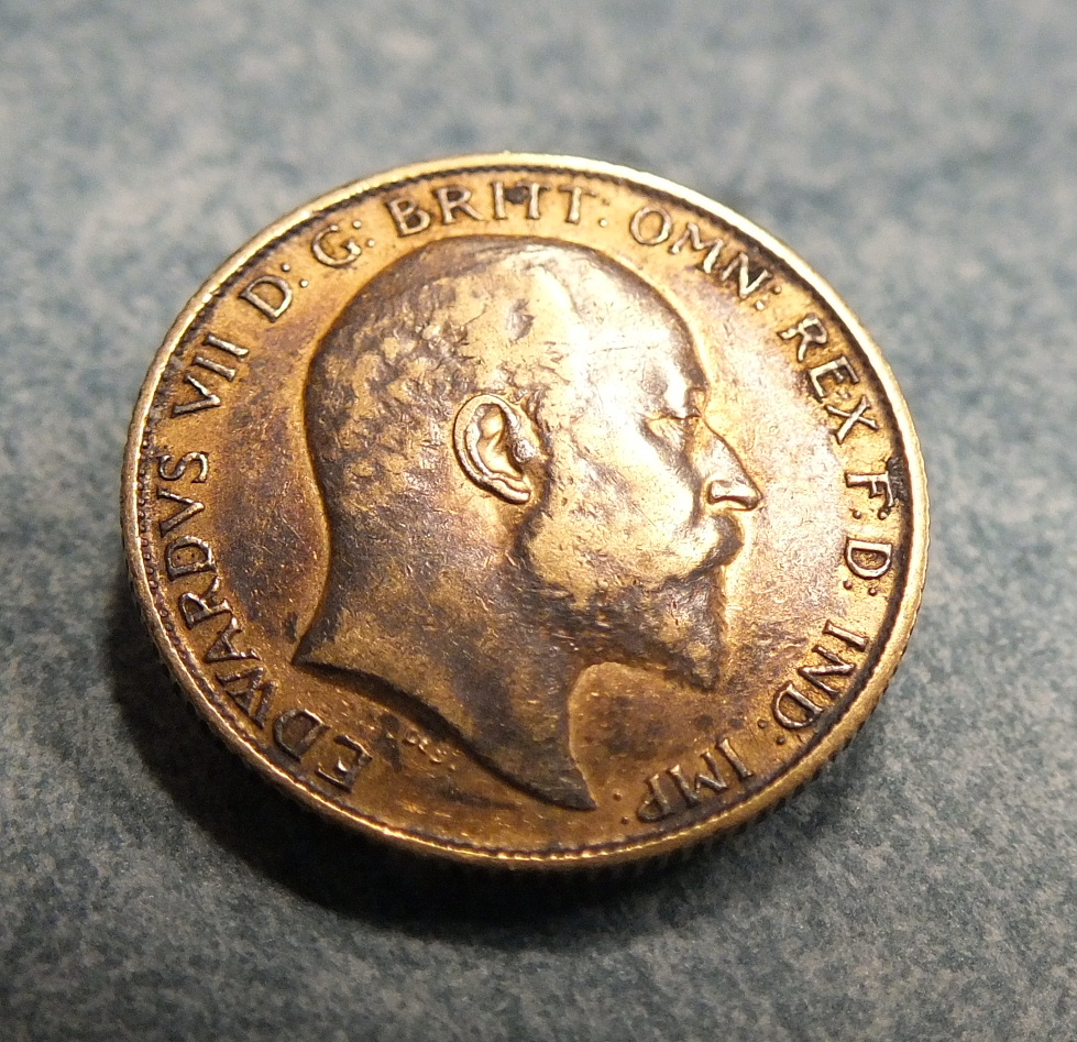 An Edward VII 1907 half sovereign. - Image 2 of 2