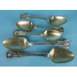 Five Victorian Kings pattern silver spoons, two table and three dessert, A M & Co, Edinburgh,
