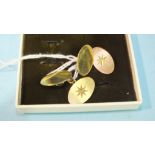 A pair of 9ct gold cufflinks, 6.9g, boxed.