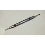 An Edwardian plated double-ended propelling pencil with blue and red enamelled thumb pieces, 18cm