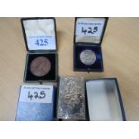 2 MEDALS -1 RALPH ABERCROMBY & BOOK SHAKESPEARE POEMS (AF)