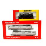 FLEISCHMANN ICE 4440 und Lok 4093, Spur H0, ICE Express 2-teilige BR 401 der DB, BN 401 011-2 und