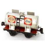 MÄRKLIN Kesselwagen 16740, Spur 0, ca. 1930er Jahre, "ESSO". Blech, lithographiert, silberfarben,