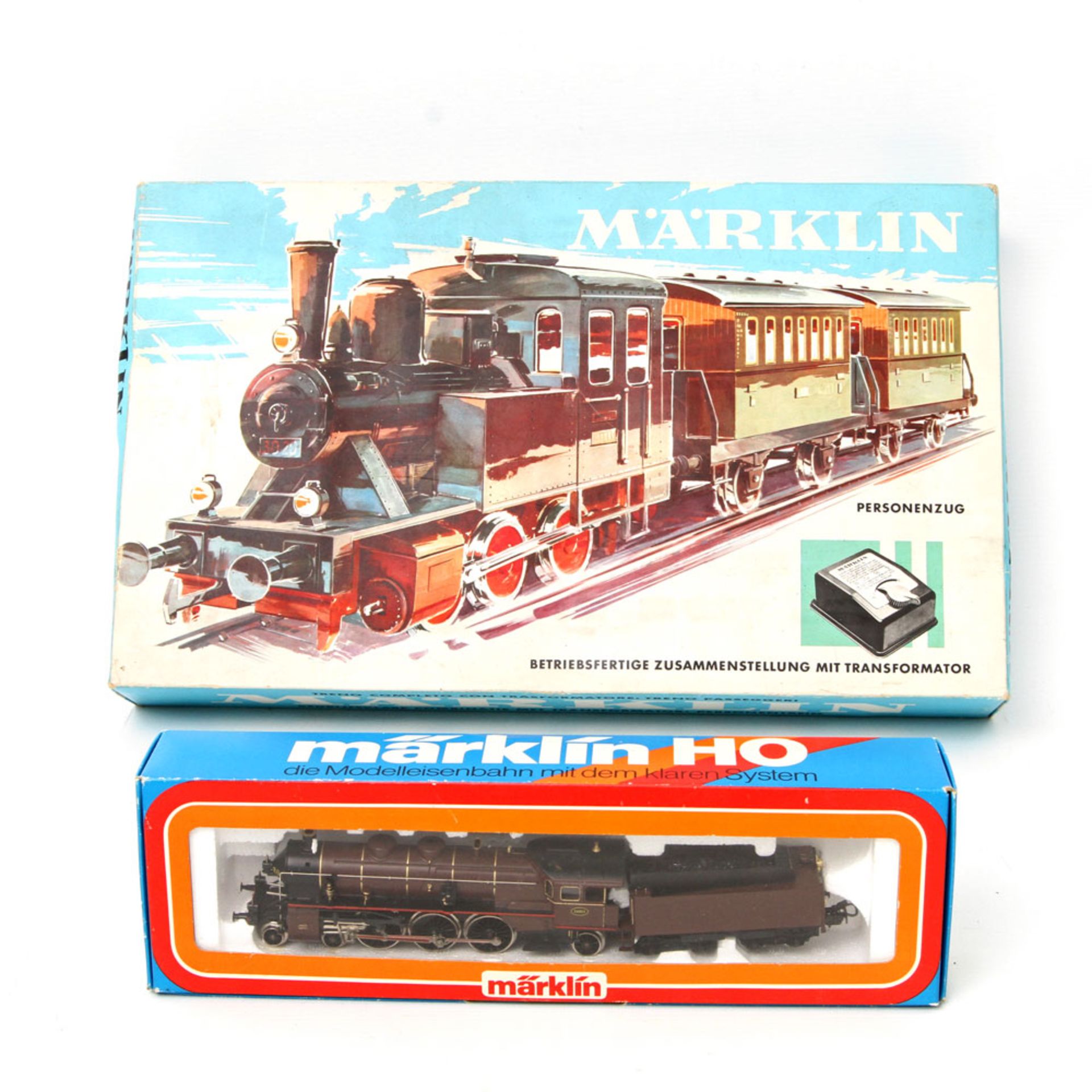 MÄRKLIN Zugpackung Personenzug 2943 und Dampflok 3111. In Originalkartons, min. besch., nicht