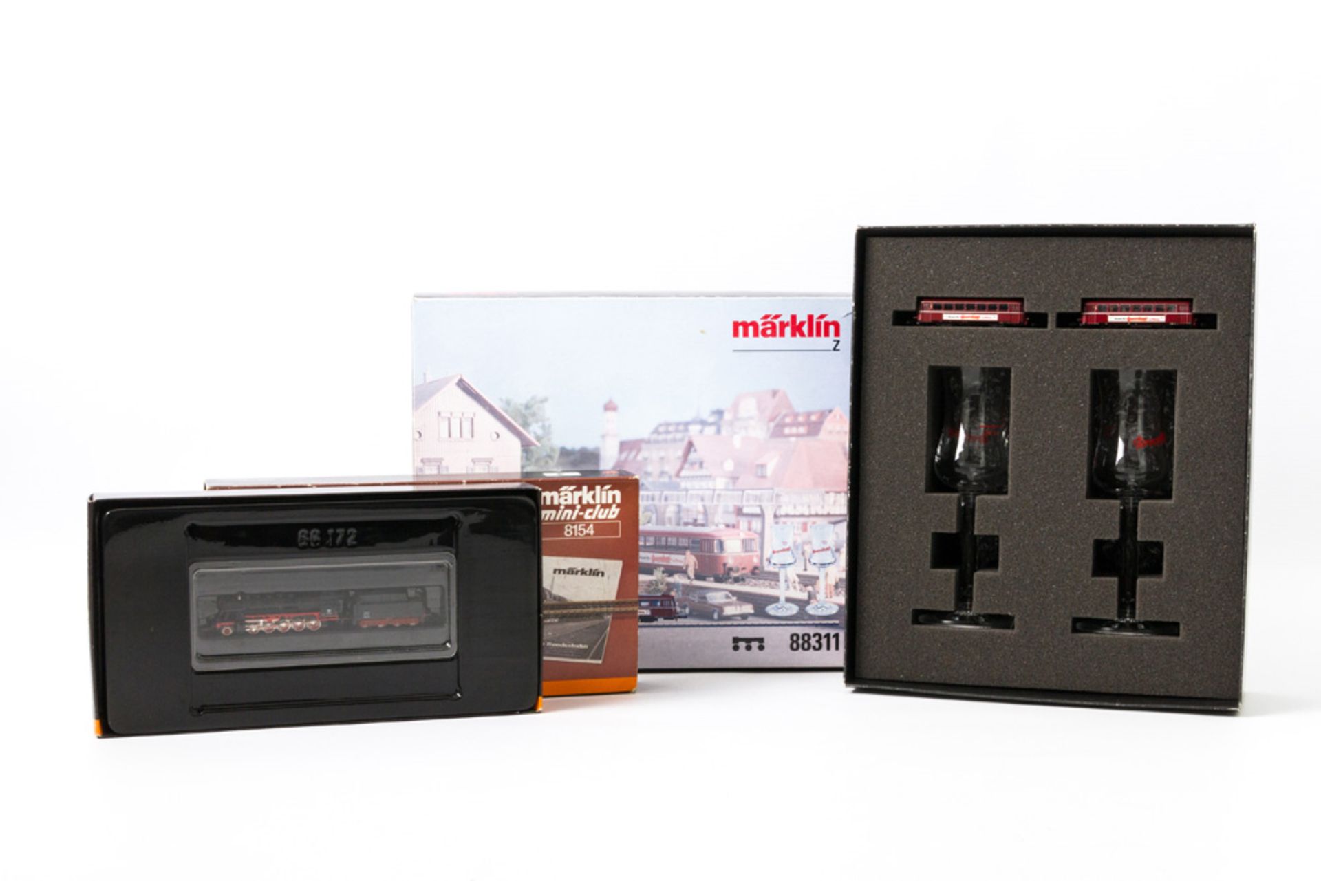 MÄRKLIN mini-club Museumslok 8154 und Packung Schienenbus mit Beiwagen 88311, Spur Z, 8154: