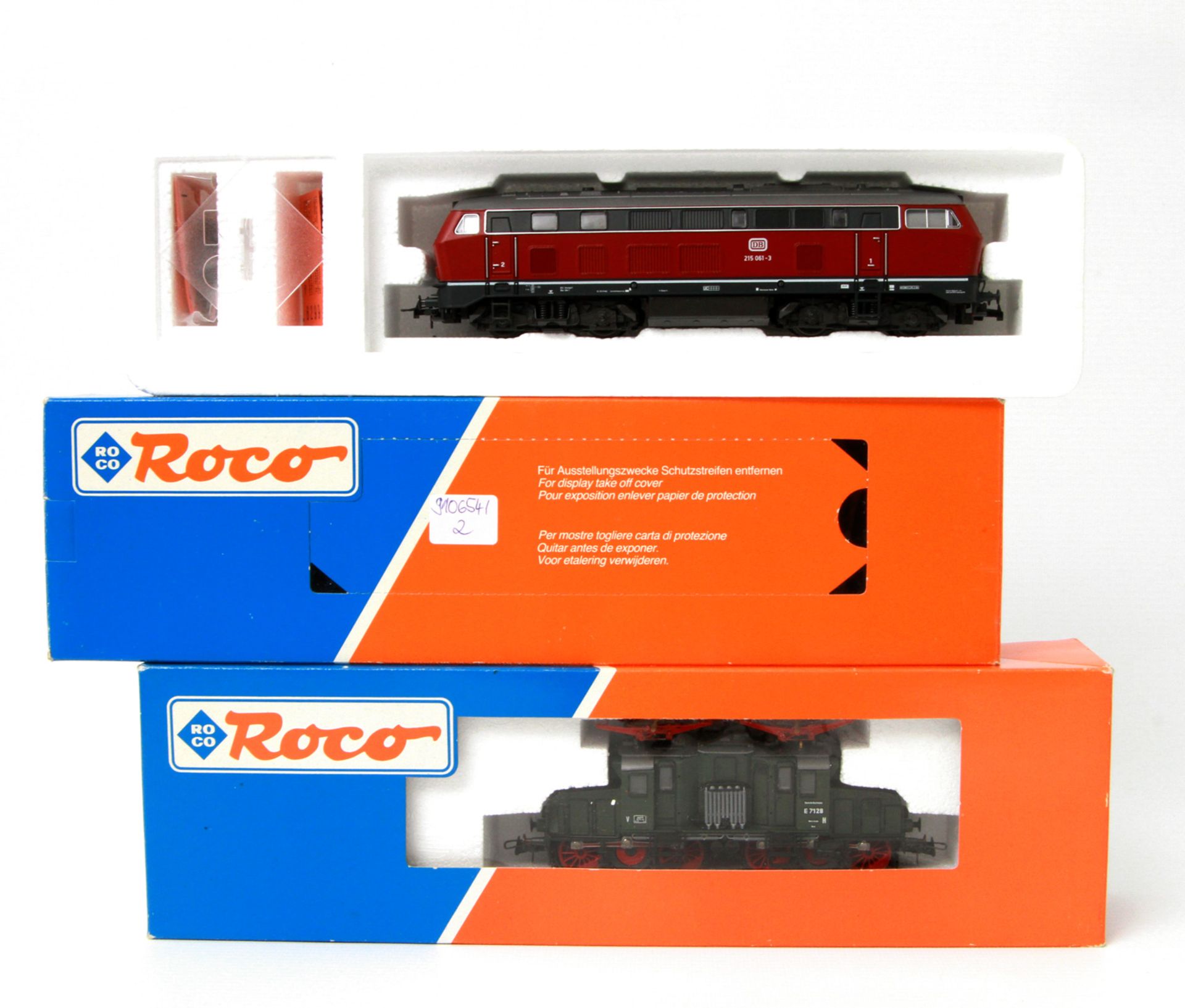 ROCO zwei Loks 43514/ 43417, Spur H0, bestehend aus E-Lok der DRG 43514: grün, BN E 7128 sowie