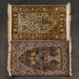 Konvolut: 2 Teppiche aus Kaschmirseide jeweils mit einem Giebelfeld aufsteigend gemustert: einer mit