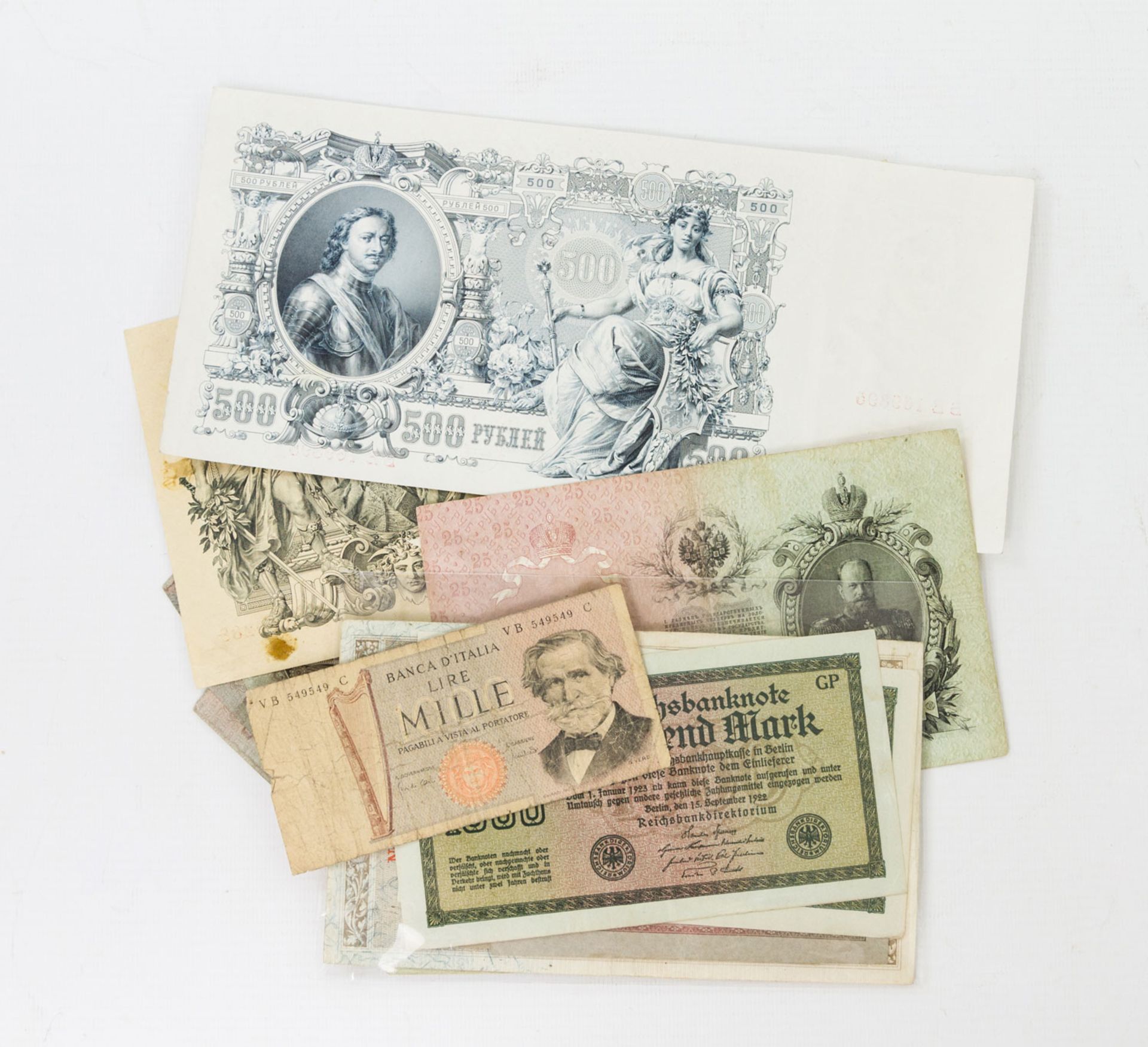 Konvolut deutscher, russischer, italienischer und ungarischer Banknoten, 20.Jh. - [...]