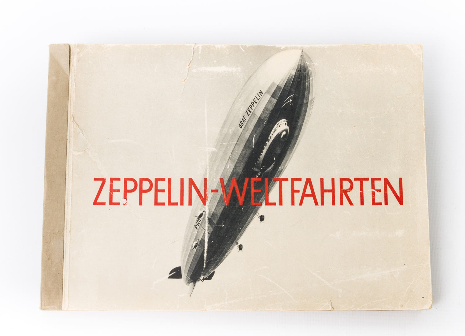 Zigarettenbilderalbum, 1930er Jahre - Zeppelin Weltfahrten. Vom ersten Luftschiff 1899 bis zu den