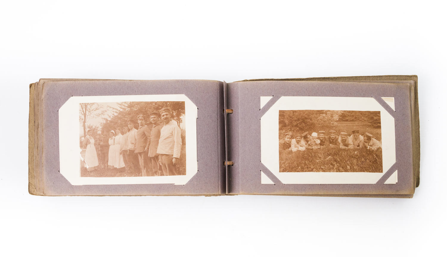 Fotoalbum mit Amateuraufnahmen WK I, um 1915. Krankenhaus-Alltag, Sonneberger Kriegerheim, einige