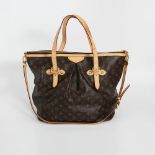 LOUIS VUITTON hochaktueller City-Shopper. "PALERMO GM". NEUWERTIG!! NP ca.  1330,-. TOLLES