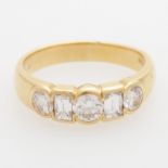 Damenring besetzt m. Diamanten im Brillant u. Baguetteschliff zus. ca. 1,4ct WEIß / VSI. GG 18K.