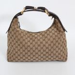 GUCCI lässige Hobo.Bag. NP ca.  700,-. SEHR SCHÖNER ERHALT!! Markante kräftige