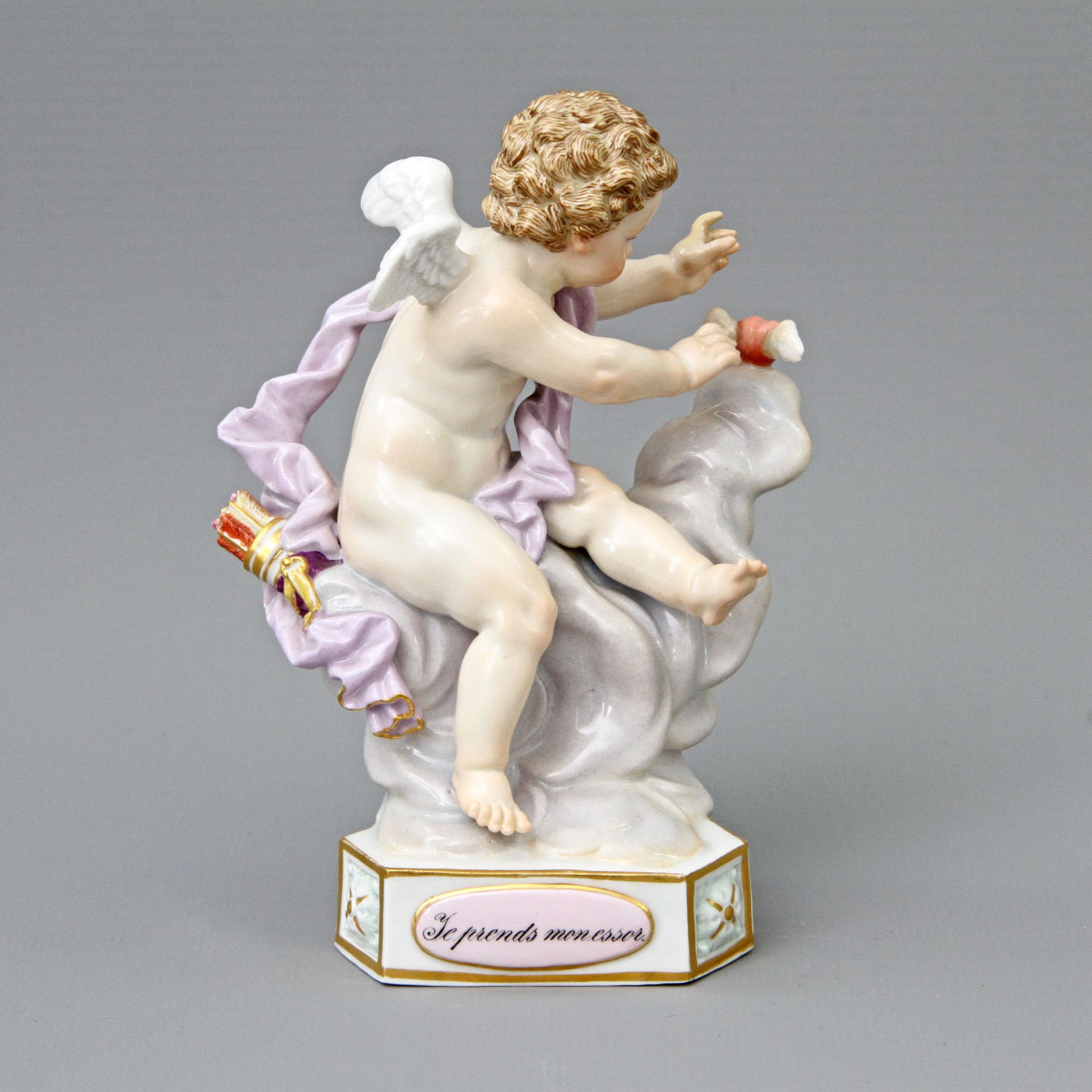 MEISSEN Devisenkind "Je prends mon essor", 1860-1924, 1. Wahl. Entwurf von Michel Victor Acier 1775,