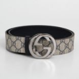 GUCCI edler Gürtel, Länge 95cm. NP. ca.: 300,-. Beschichtetes Canvas mit GG-Monogram Design,