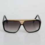 LOUIS VUITTON exklusive Sonnenbrille "EVIDENCE BLACK NM", Koll. 2016. NP.: 515,-. Futuristisches