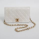 CHANEL VINTAGE feine Schulter Single Flap Bag. Wohl 1985. Weißes Nappaleder in Rautensteppung,