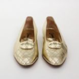 CHANEL edle Ballerinas, Gr. 41; goldfarbenes Leder mit Rautensteppung an Spitze und ovelem