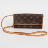 LOUIS VUITTON VINTAGE praktisches Umhängetäschchen "POCHETTE TWIN PM", Koll. 2000. Letzter LP.