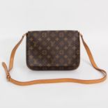 LOUIS VUITTON zeitlose Schultertasche "MUSETTE ANGO", Koll. 2005. Letzter LP. ca.: 650,-.