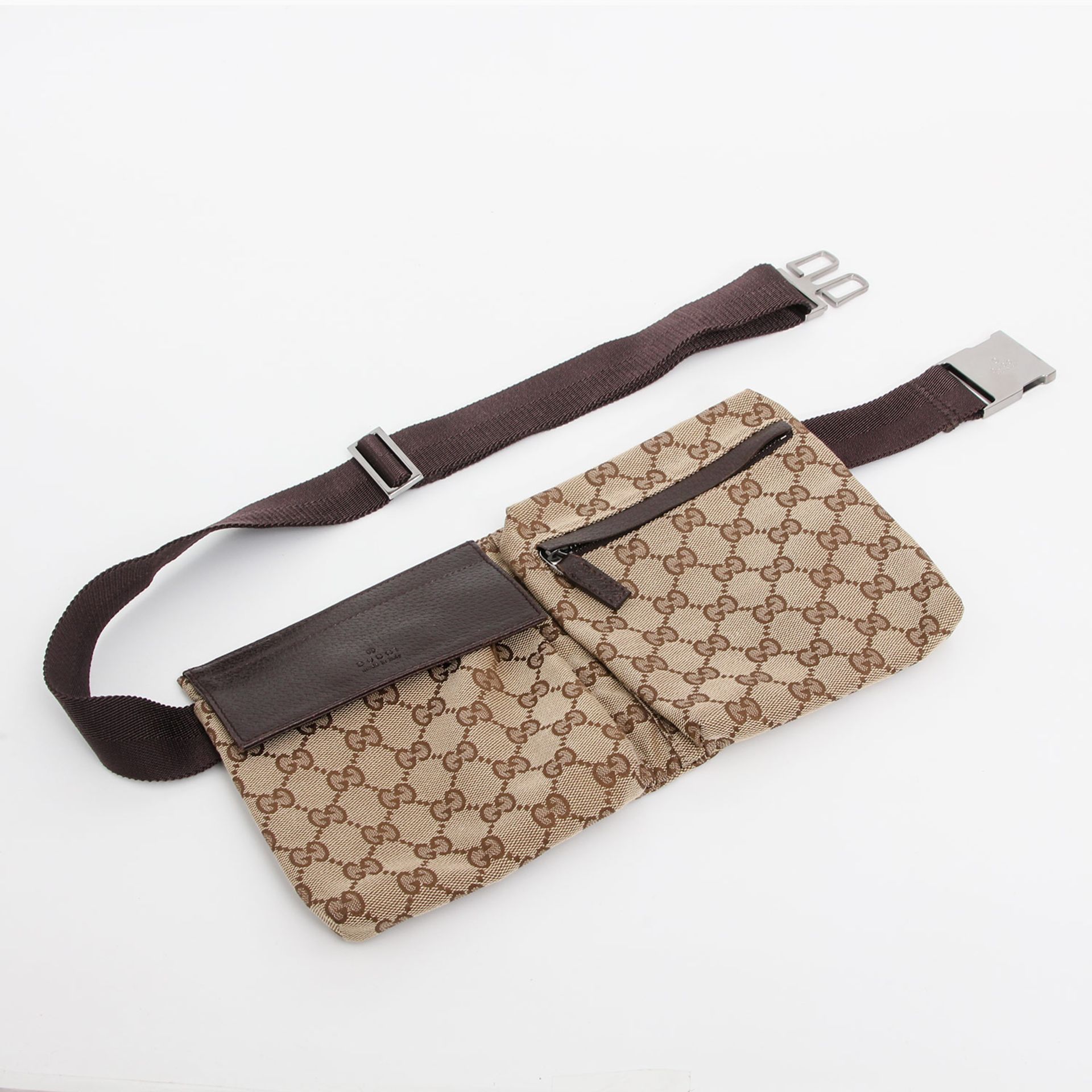 GUCCI sportiv-chice Bauchtasche. Materialmix aus Canvas mit GG-Monogram, dunkelbraune