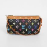 LOUIS VUITTON beliebtes Täschchen "POCHETTE ACC MULTICOLOR", Koll. 2003. Letzter LP. ca.: 600,-.