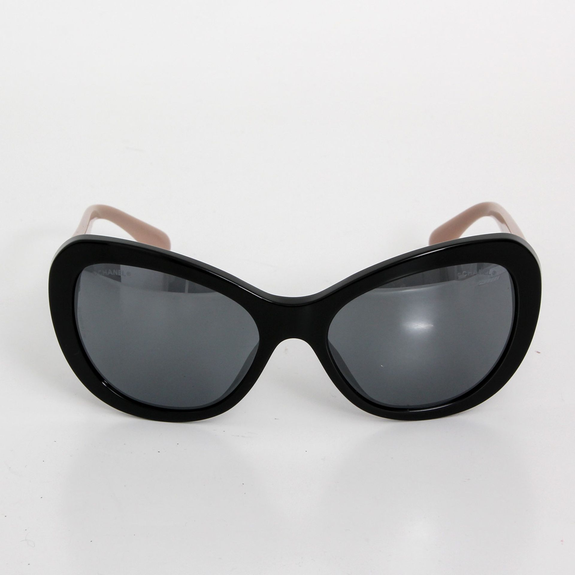 CHANEL edle Sonnenbrille. NP. ca.: 350,-. Elegante Cat Eye Form mit breitem Rahmen in Schwarz,