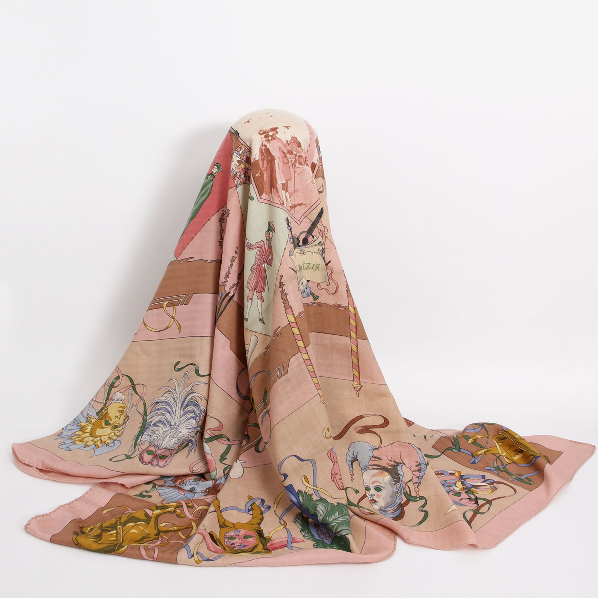 HERMÈS edles Foulard "LE CARNAVAL DE VENISE aka VENEZIA" by Hubert de Watrigant, Motiv erstmals 1993