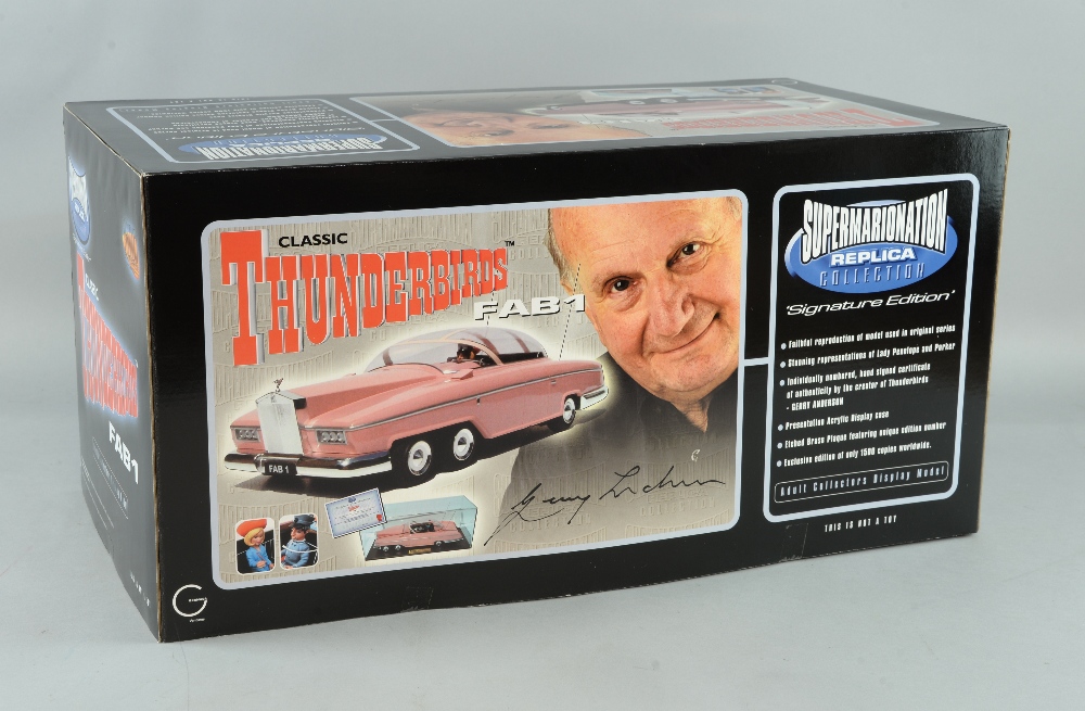 Gerry Anderson's Thunderbirds - Supermarionation Replica of FAB1, limited edition 0596/1500 with - Image 2 of 2