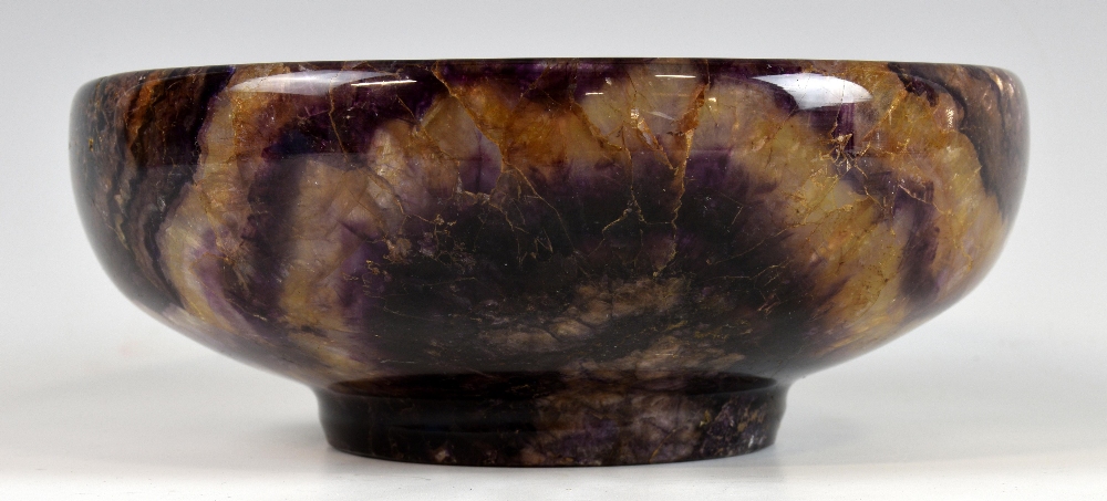 Late 19th / early 20th century Bluejohn turned bowl. 14.5 cm - Image 5 of 11