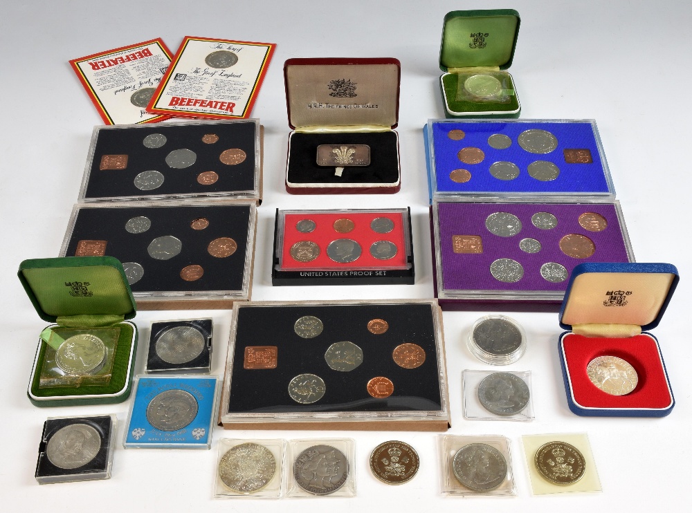 100 gram silver ingot and a collection of modern commemorative coins,