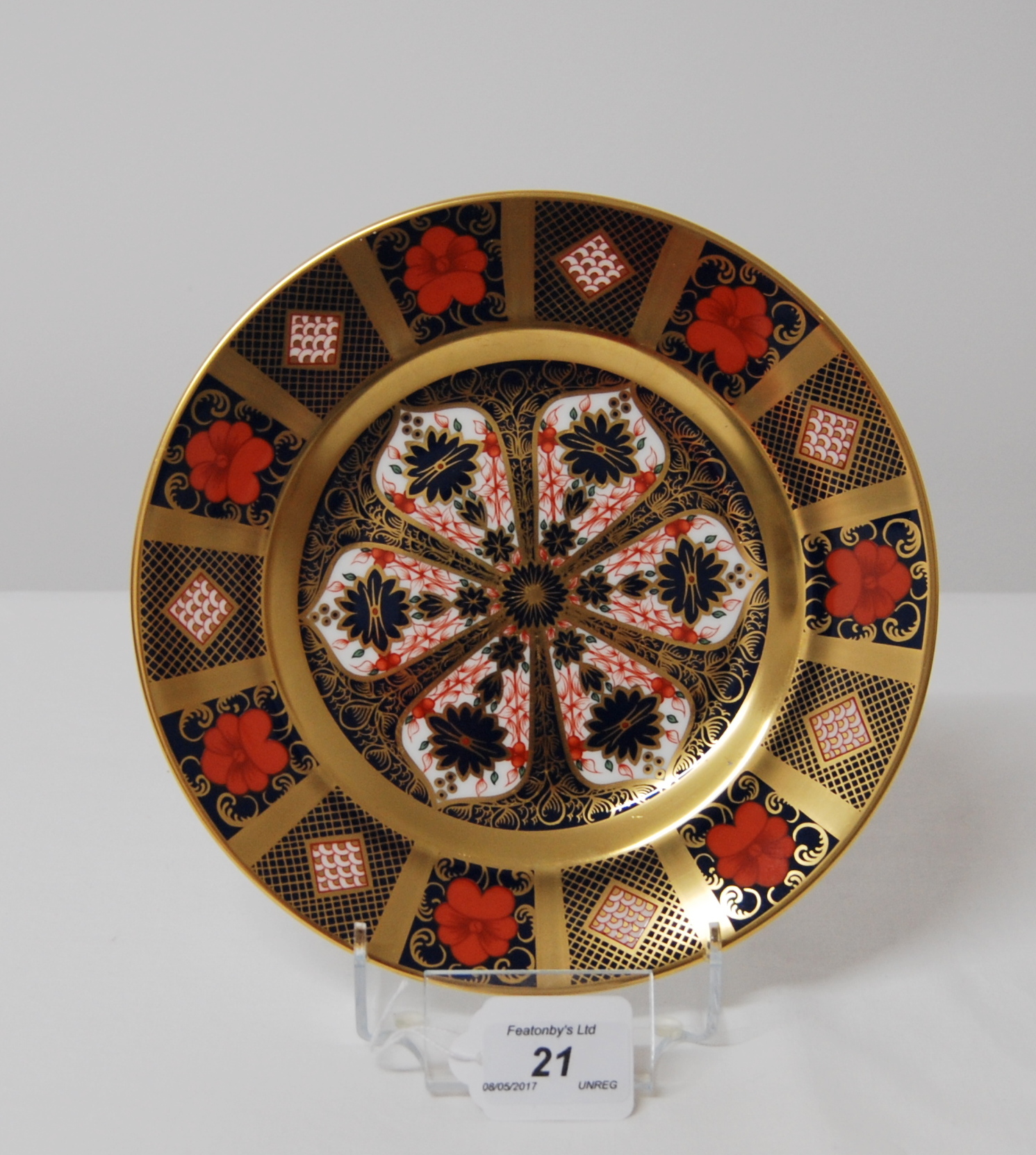 FIRST QUALITY ROYAL CROWN DERBY OLD IMARI SGB NO.1128 PLATE,DATE CODE MMVIII (2008), 21.