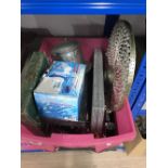 1 PLASTIC BOX OF FLATWARE & OTHER ITEMS