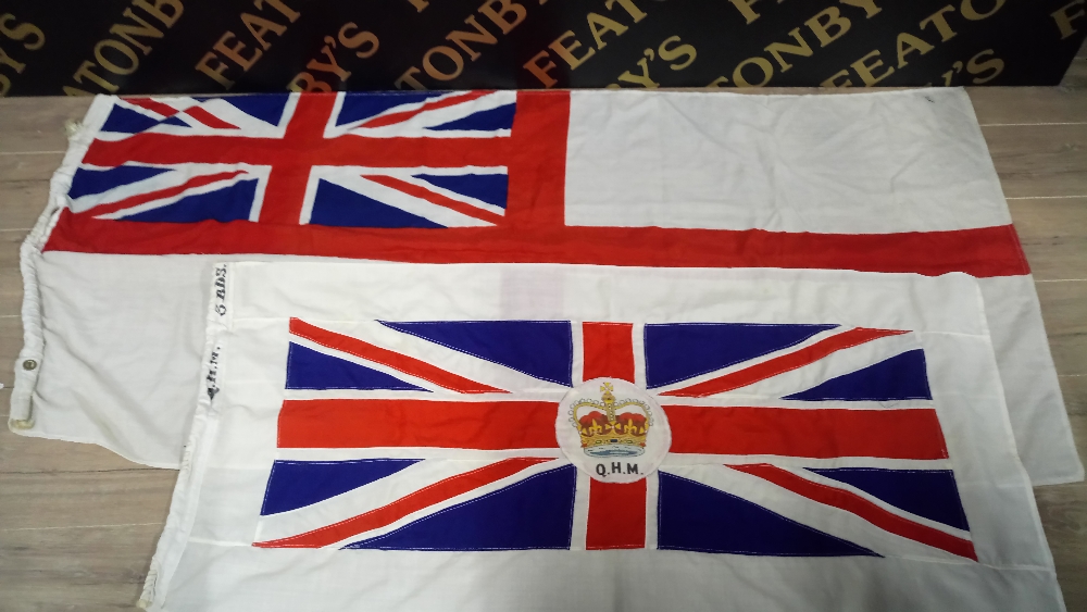 2 FLAGS ( ROYAL NAVY )