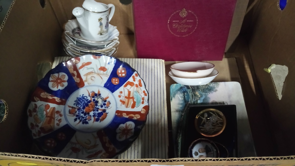 BOX OF ASSORTED CHINA (CARLTON WARE,