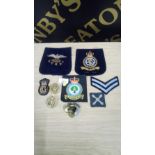 2 RAF BADGES , BUTTONS ETC .