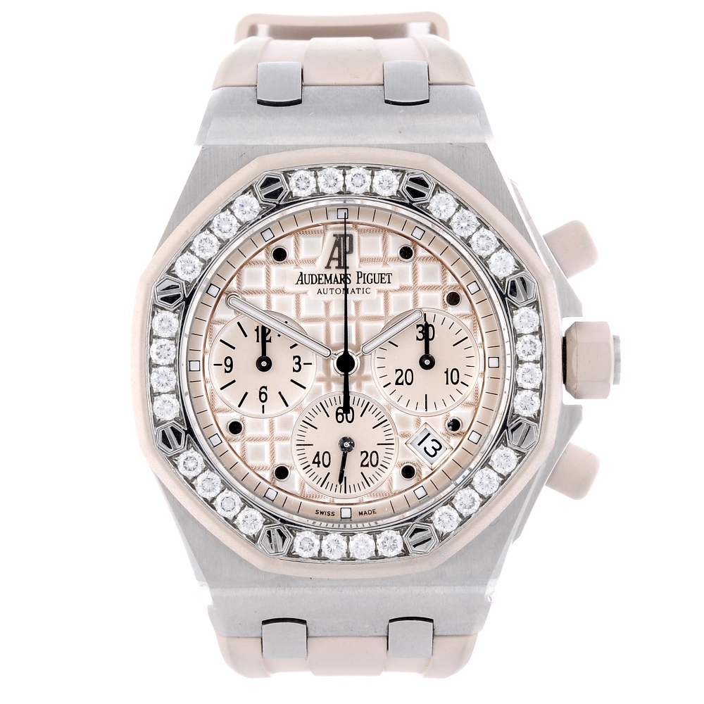 AUDEMARS PIGUET - a lady's Royal Oak Offshore chronograph wrist watch. Stainless steel case with
