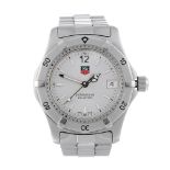 TAG HEUER - a mid-size 2000 Series bracelet watch. Stainless steel case with calibrated bezel.