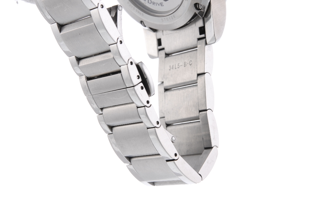 SEIKO - a gentleman's Spring Drive bracelet watch. Stainless steel case with exhibition case back. - Image 4 of 4
