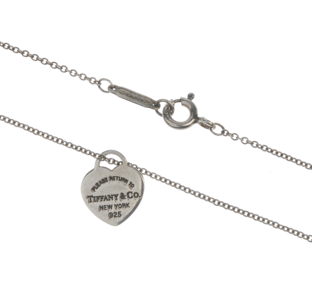 TIFFANY & CO. - a necklace. Designed as a heart-shape pendant stamped 'Please Return To Tiffany & Co - Image 3 of 3