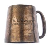 (16692) A silver Christening mug. With personalised engraving A.L. Boult February 18th 1917.