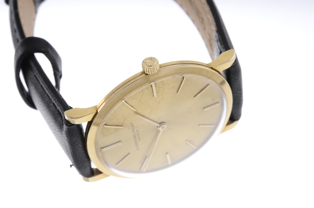 AUDEMARS PIGUET - a gentleman's wrist watch. Yellow metal case, stamped 18K with poincon. Numbered - Image 3 of 4