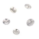 Five brilliant-cut diamonds. Total weight 0.47ct, approximate size range 0.16 to 0.09ct. Overall