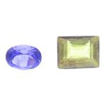 A selection of gemstones. To include vari-shape tanzanite and peridot. Total tanzanite weight 20cts,