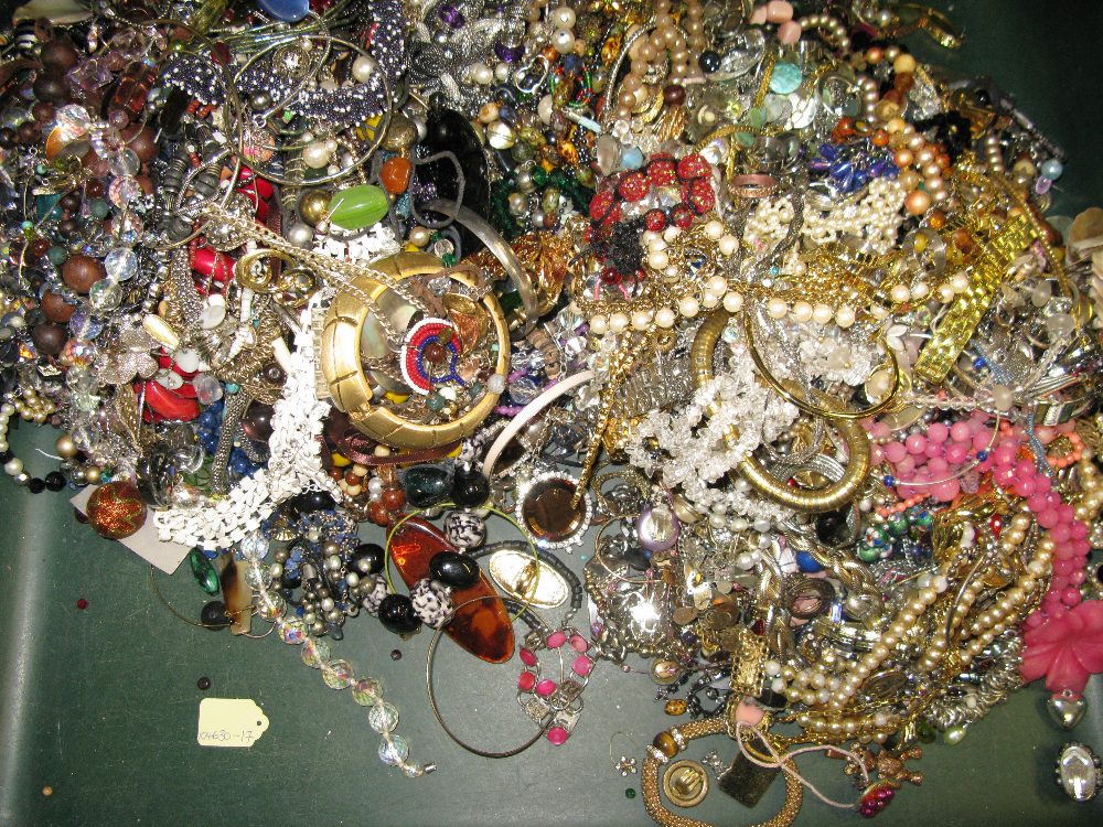 A bag containing a large quantity of costume jewellery. Many AF. Weight approximately 14kg. Due to - Image 2 of 2