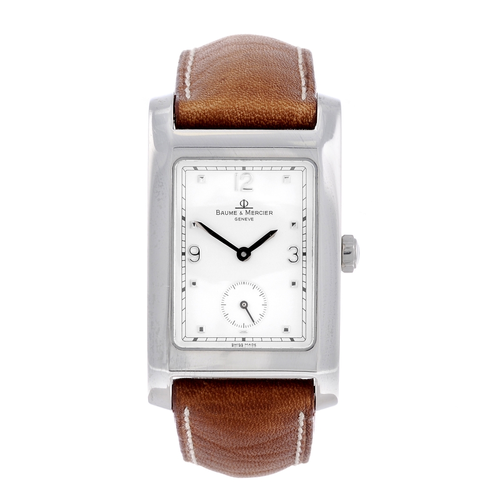 BAUME & MERCIER - a gentleman's Hampton wrist watch. Stainless steel case. Reference MV045063,