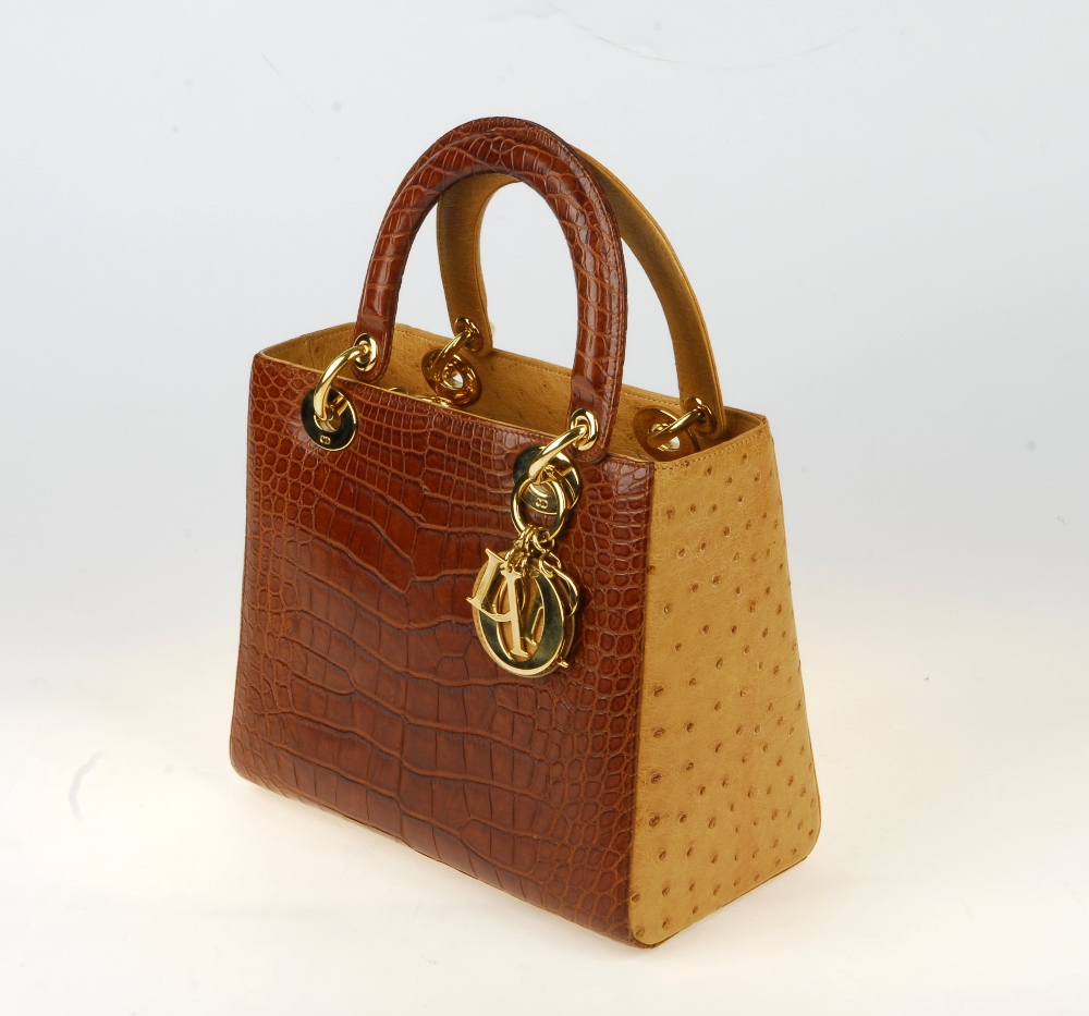 CHRISTIAN DIOR - a Bespoke Lady Dior crocodile and ostrich handbag. A unique custom order handbag, - Bild 14 aus 19