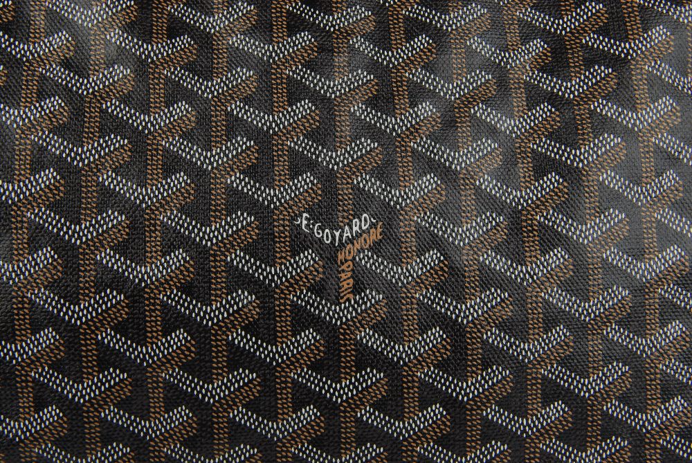 GOYARD - a black Chevron Sac Hardy handbag. Featuring the maker's signature geometric hand painted - Image 10 of 14