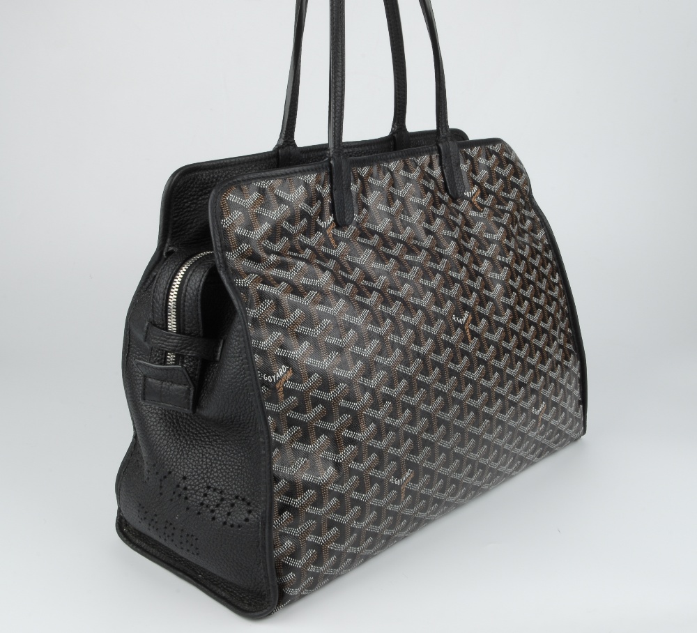 GOYARD - a black Chevron Sac Hardy handbag. Featuring the maker's signature geometric hand painted - Image 2 of 14