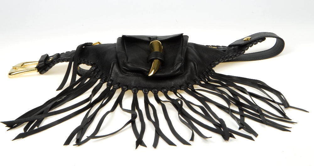 GIUSEPPE ZANOTTI - a fringed belt bag. Crafted from supple black nappa leather, with fringed - Bild 8 aus 11